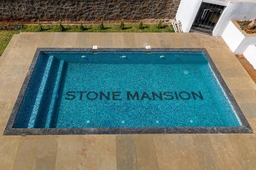 Stone Mansion By Phoenix Stays إيغاتبوري المظهر الخارجي الصورة